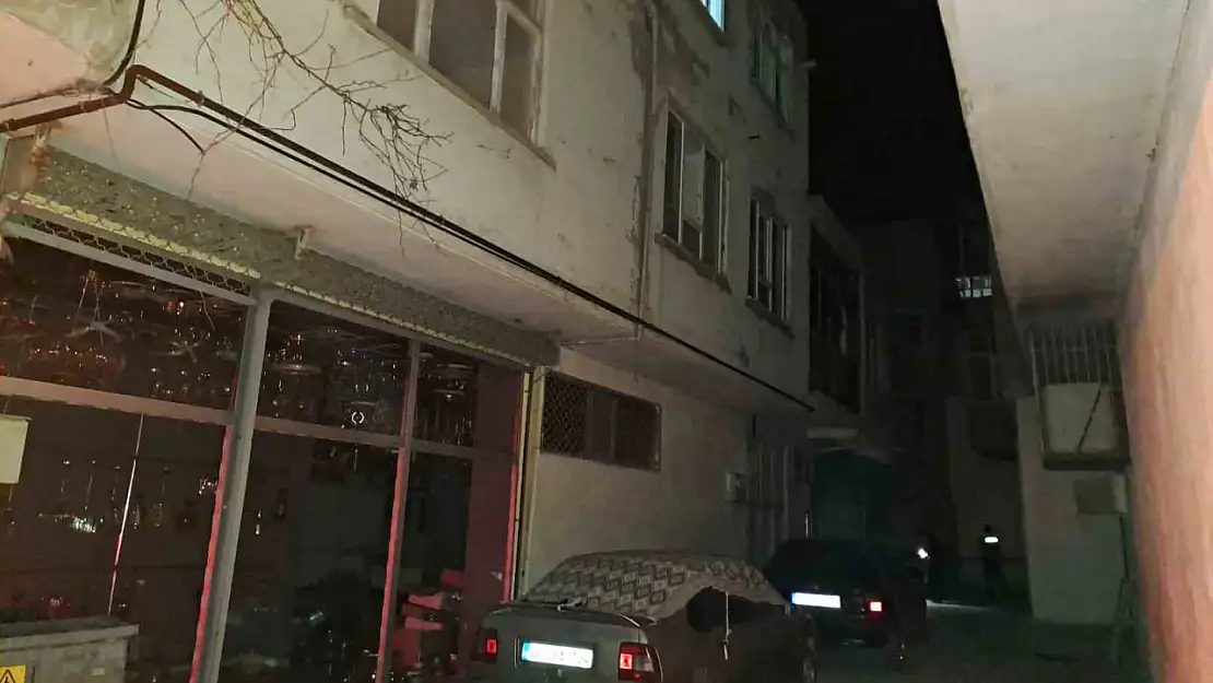 Kahramanmaraş'ta 3. kattan düşen çocuk ağır yaralandı