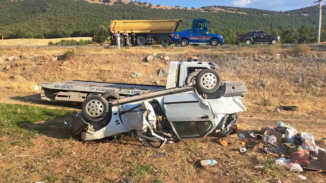 Kahramanmaraş'ta trafik kazası: Sürücü öldü, eşi ağır yaralandı