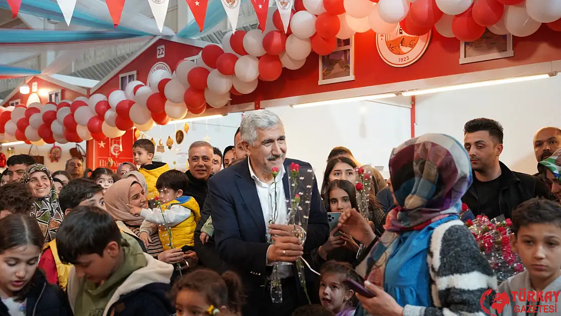 Kahta Belediyesi, 8 Mart Dünya Kadınlar Gününü Coşkuyla Kutladı