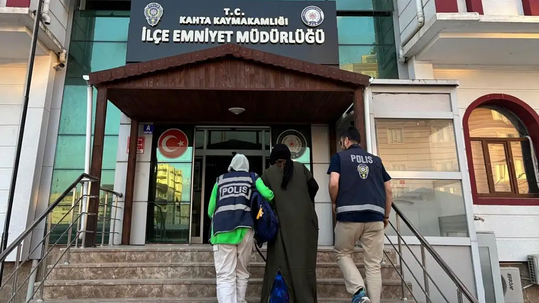 Kahta'da 35 yıl hapis cezasıyla aranan firari yakalandı