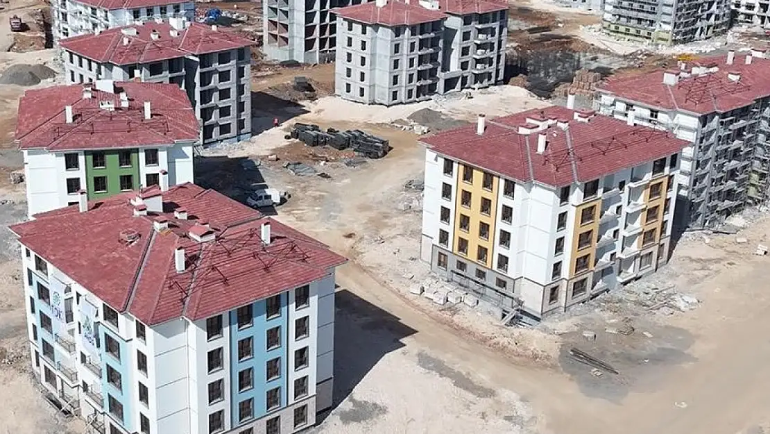 Kahta'da kalıcı konutların asansör arızası giderildi