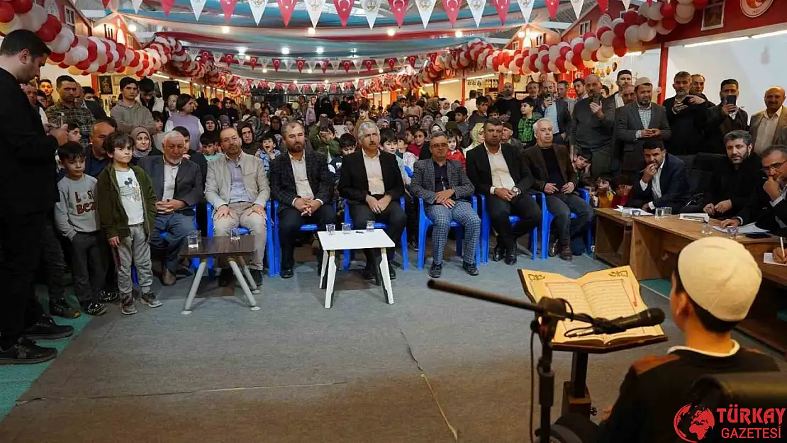 Kahta'daki Ramazan Çarşısı'nda Kur'an-ı Kerim yarışması