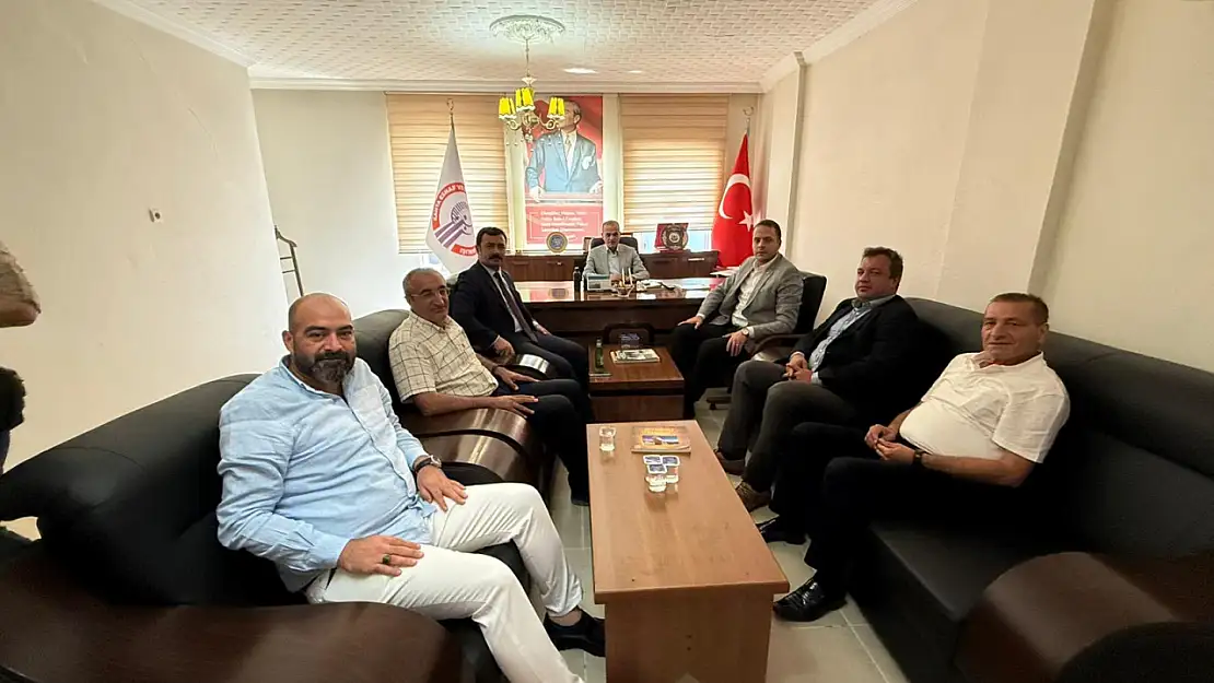 Kahta ilçe protokolünden Başkan Çatan'a ziyaret
