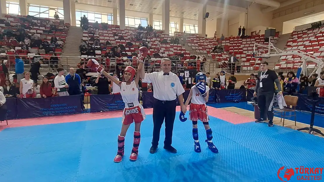 Kahtalı Sporcu Kick Boks'ta Türkiye 3.sü oldu