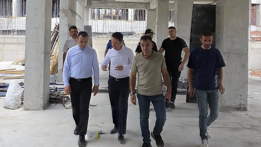 Kaymakam Algın okul inşaatlarında incelemelerde bulundu