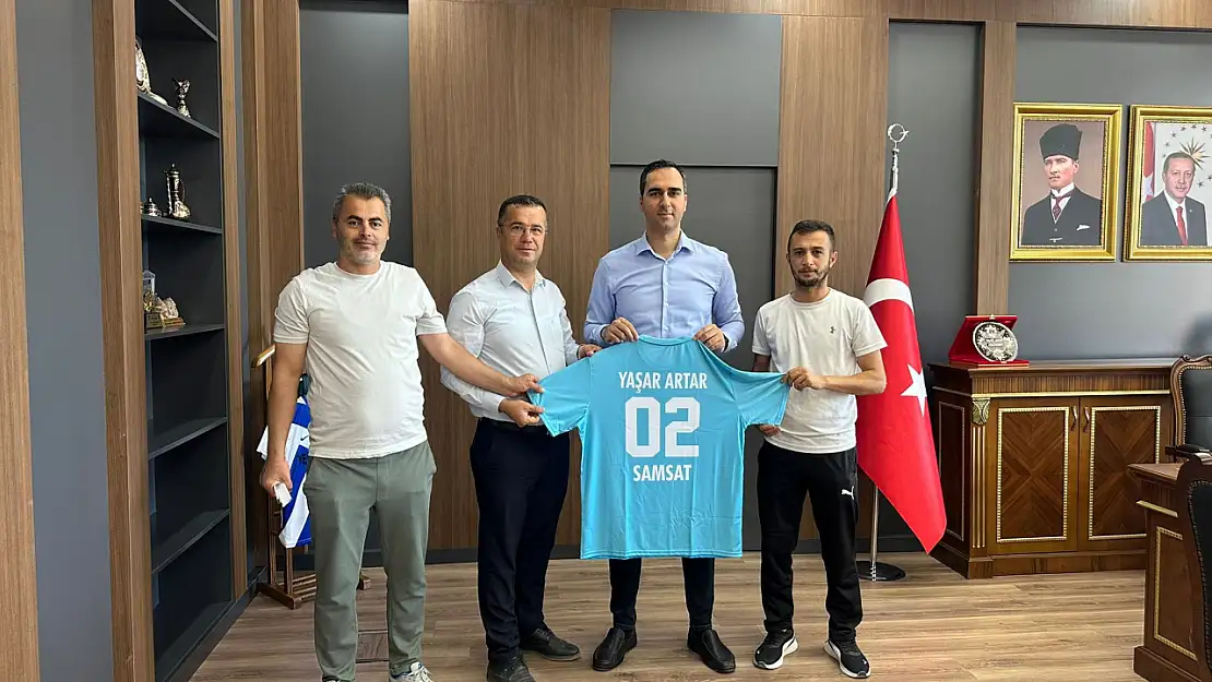 Kaymakam Artar'a anlamlı hediye