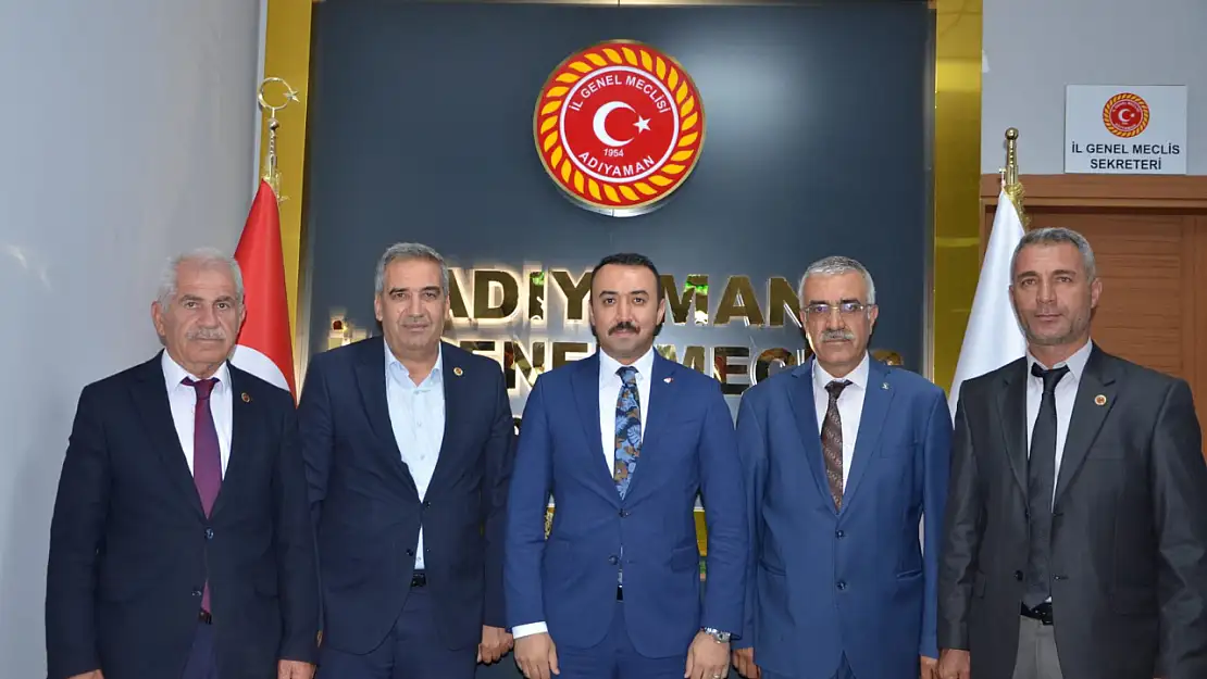 Kaymakam Pelvan beraberindeki heyetten Erdoğan'a ziyaret