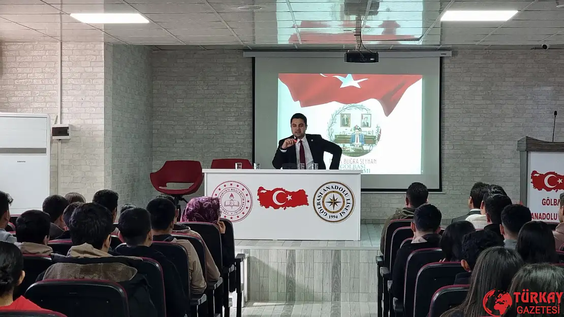 Kaymakam Seyhan Anadolu lisesi öğrencileriyle bir araya geldi