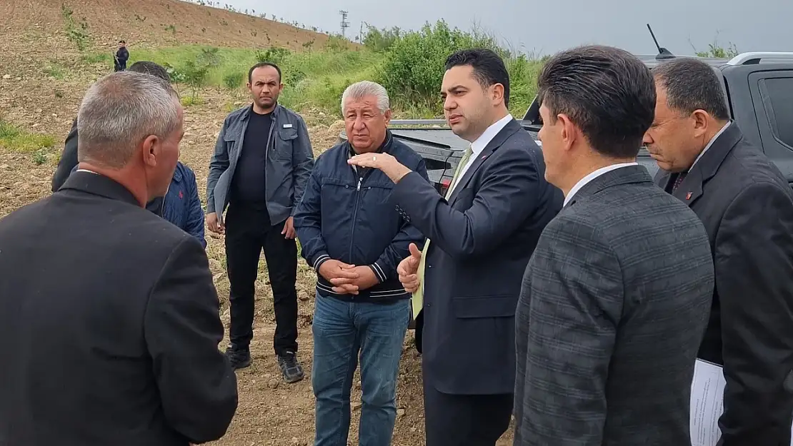 Kaymakam Seyhan Haydarlı Köyü'nde incelemelerde bulundu