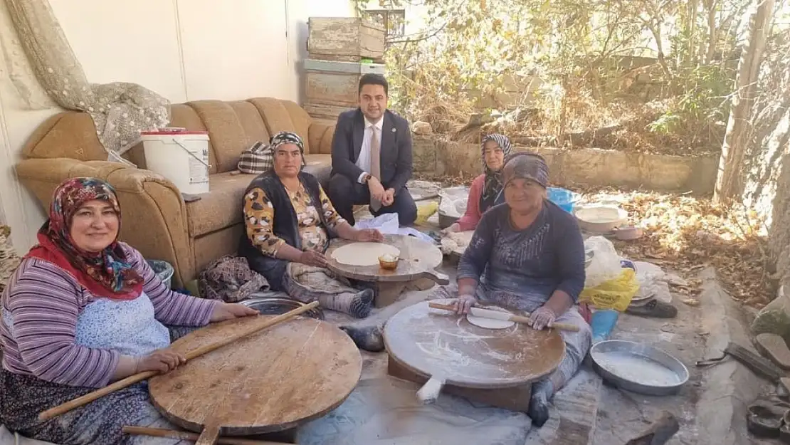 Gölbaşı Kaymakamı Tarık Buğra SEYHAN, ihtiyaç sahibi ailelerle bir araya geldi