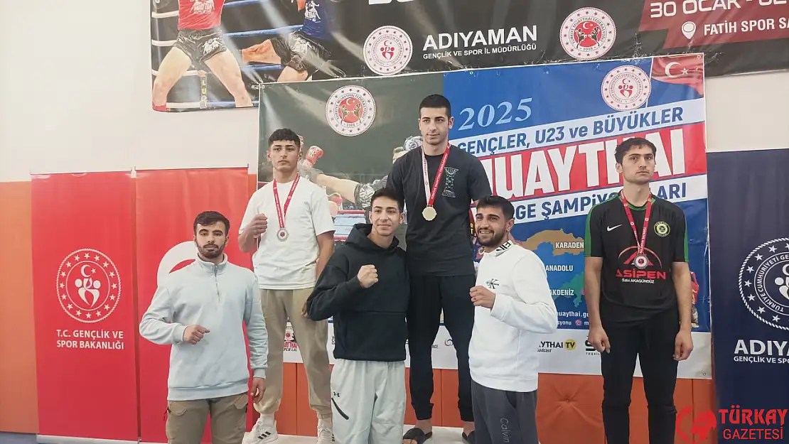 Kaymakam Seyhan Muay Thai sporcularını tebrik etti