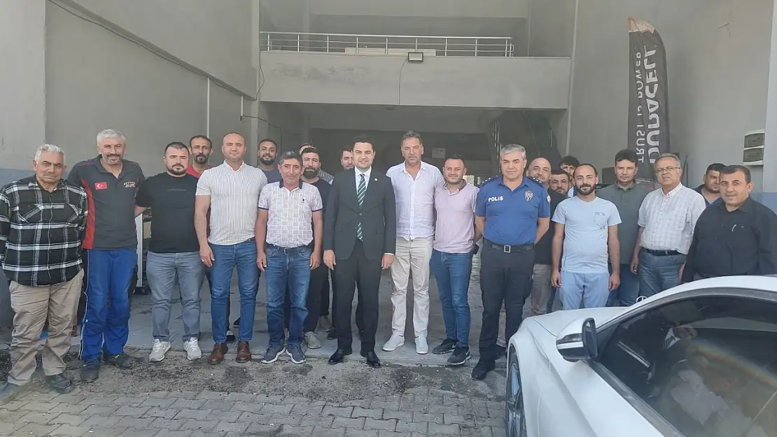 Kaymakam Seyhan, sanayi esnaflarıyla bir araya geldi