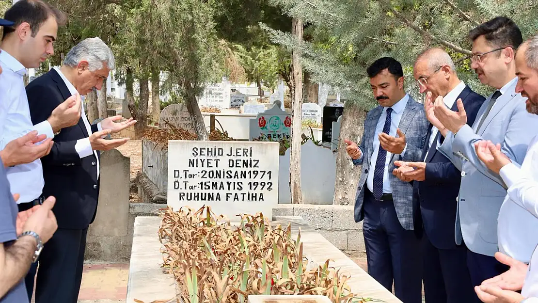Kaymakam Soysal: 'Aziz şehitlerimizi rahmet, minnet ve şükranla anıyoruz'