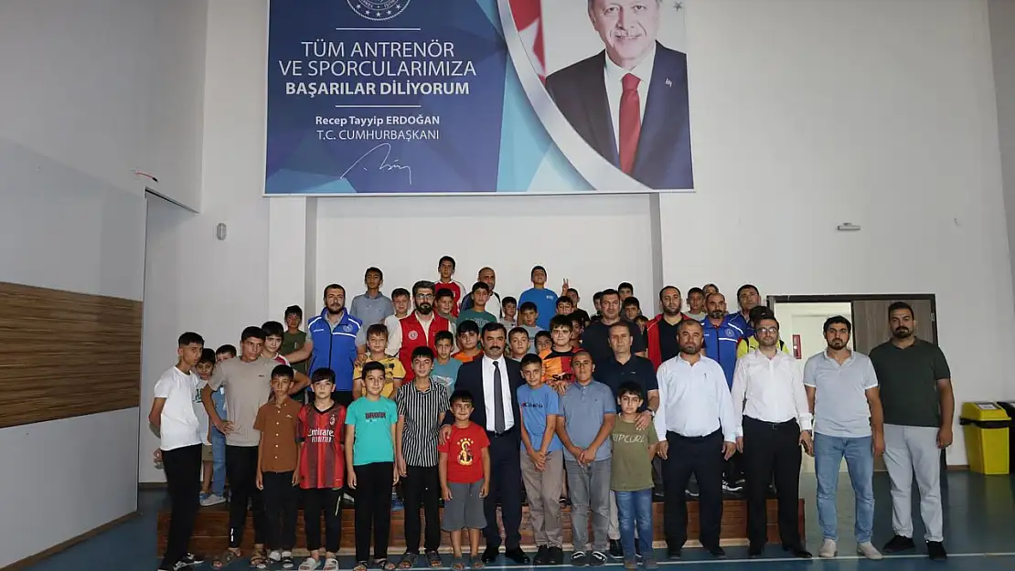 Kaymakam Soysal gençlerle buluştu