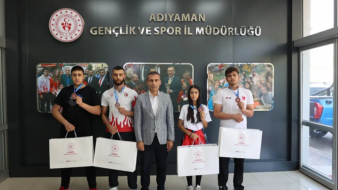 Kick Boks sporcularından büyük başarı