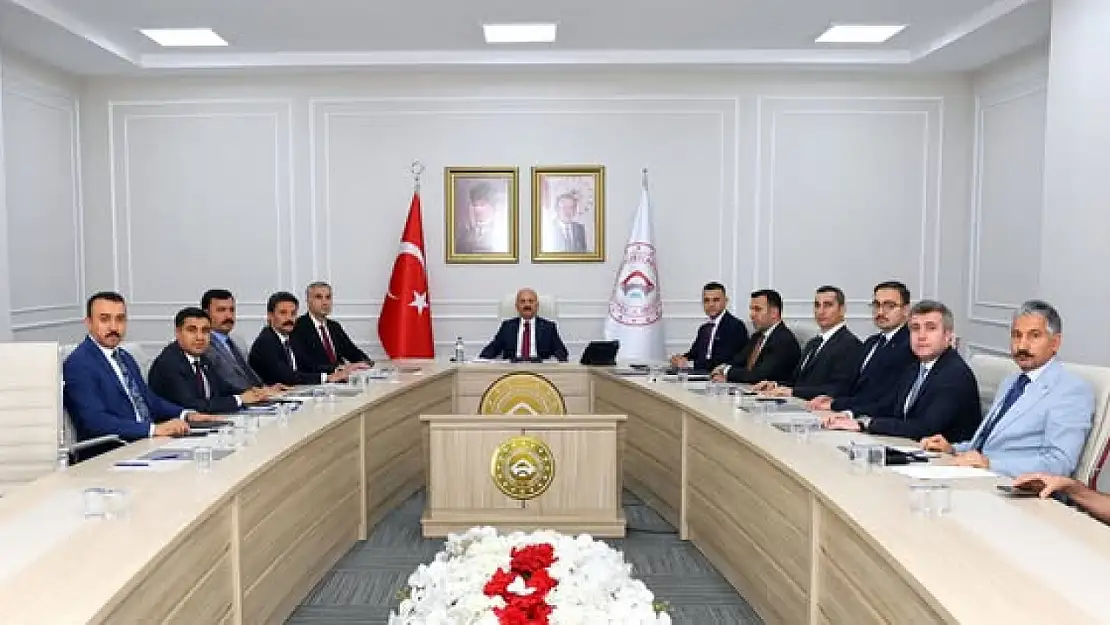 Kırsalda devam eden çalışmaların ele alındığı değerlendirme toplantısı yapıldı