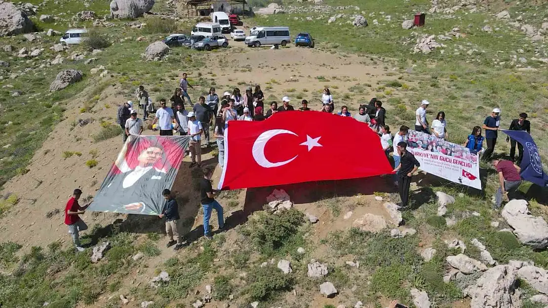 Kurdek Dağı'nda gençlik coşkusu