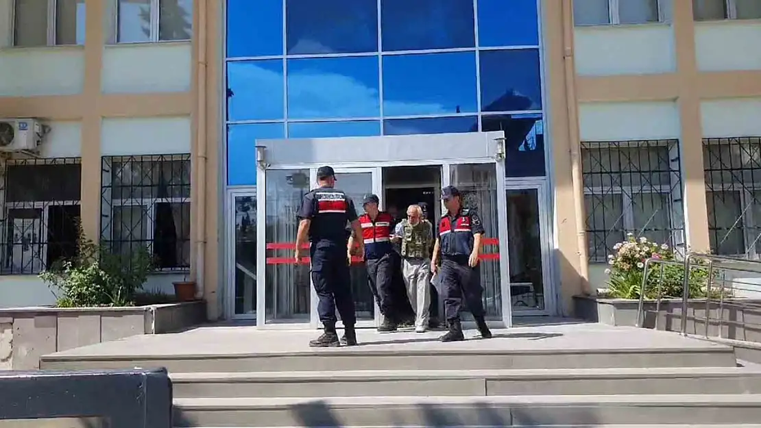 Mersin'de komşu katliamına 2 ağırlaştırılmış müebbet cezası