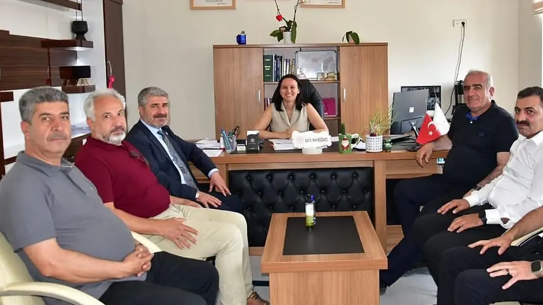 Milletvekili Özhan'dan Besi ilçe sağlık müdürlüğüne ziyaret