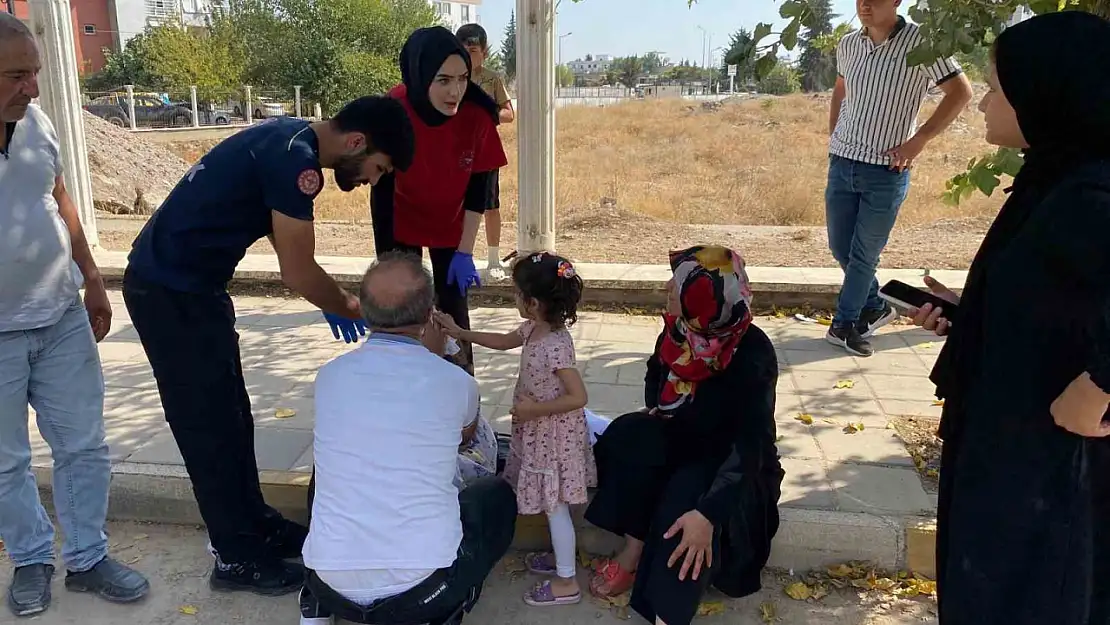 Adıyaman'da motosiklet park halindeki motora çarptı