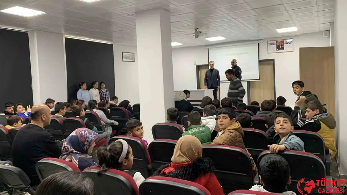 Müftülükten öğrencilere değerler eğitimi semineri