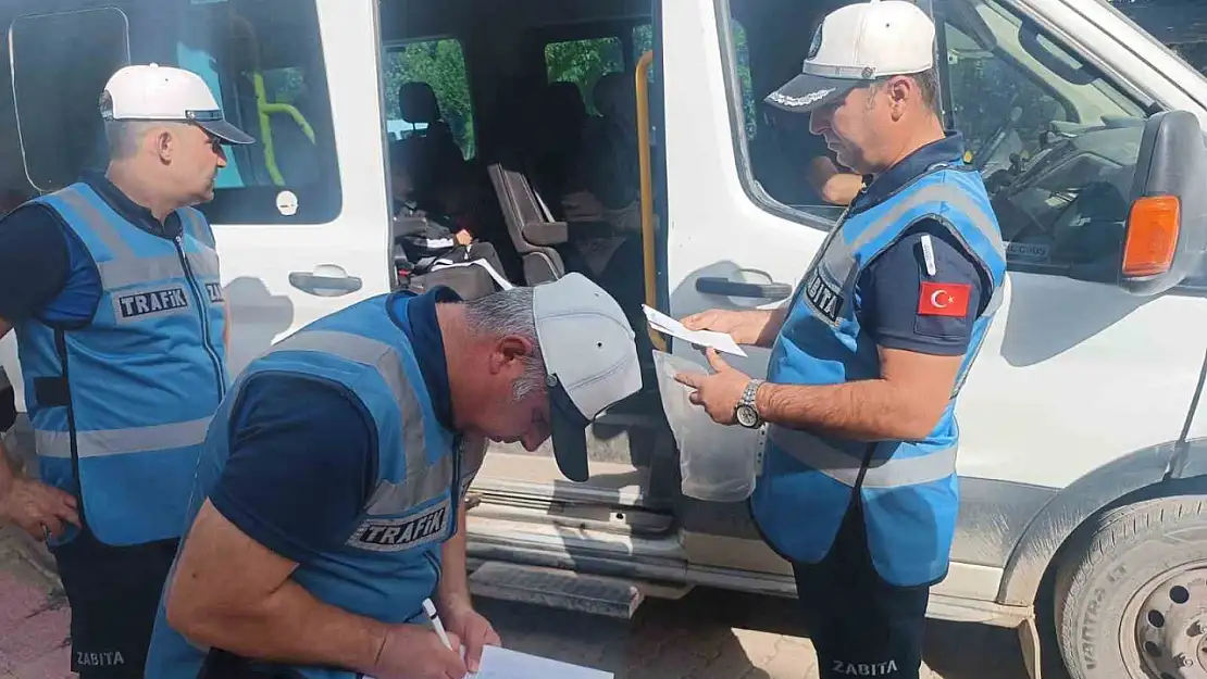 Adıyaman'da zabıta ekiplerince öğrenci servislerine yönelik denetimler devam ediyor