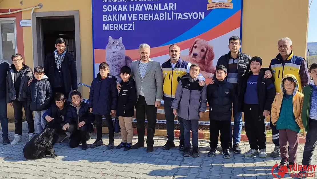 Öğrenciler Kahta Belediyesi hayvan bakım ve rehabilitasyon merkezini gezdi