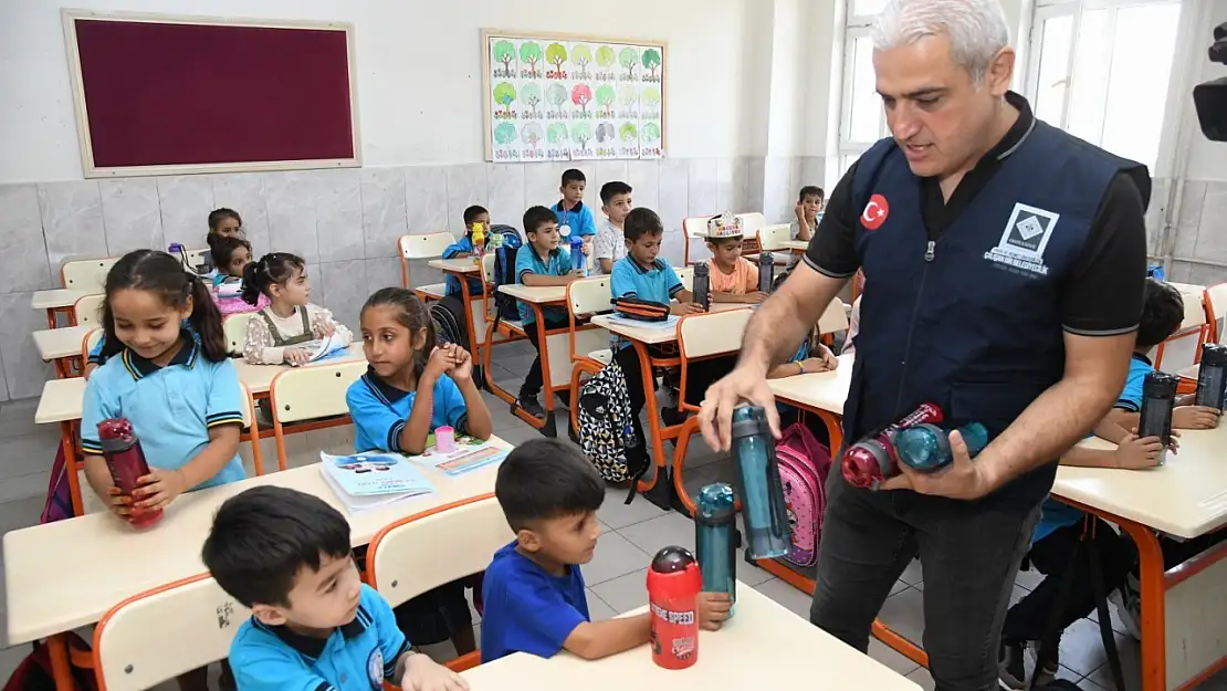 Osmaniye'de minik öğrencilere