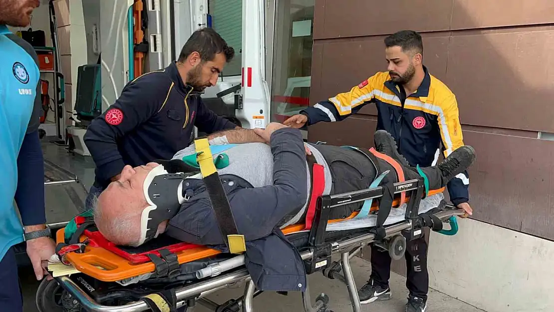 Adıyaman'da Otomobil ile motosiklet çarpıştı: 1 yaralı