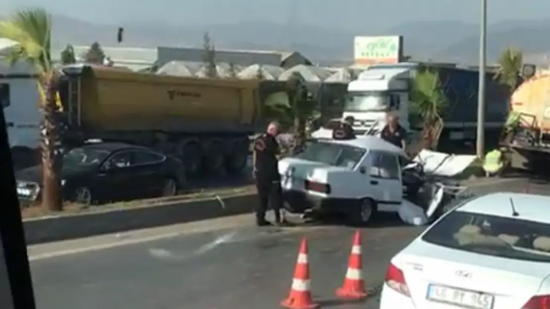 Otomobil tankere çarptı sürücü ağır yaralandı