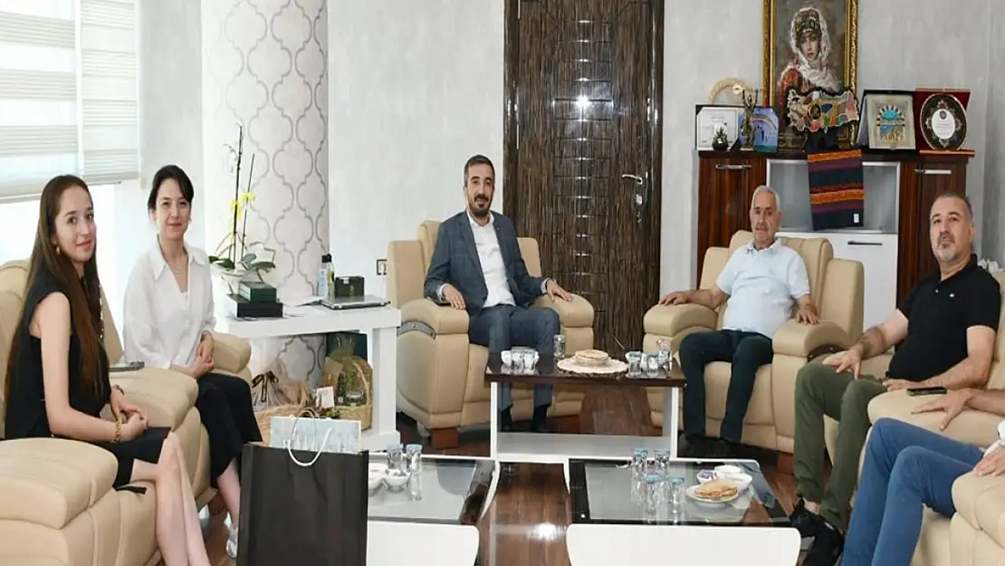 Park Hospital Hastanesi Yönetiminden Başkan Torunoğlu'na ziyaret