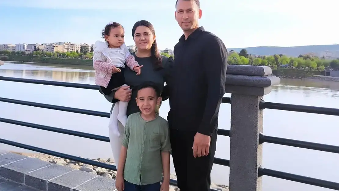 Polis, uyuyan eşini ve 2 çocuğunu öldürdükten sonra intihar etti