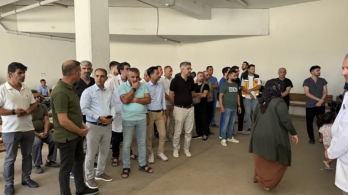 Sağlık çalışanlarından mesai arkadaşlarına son veda
