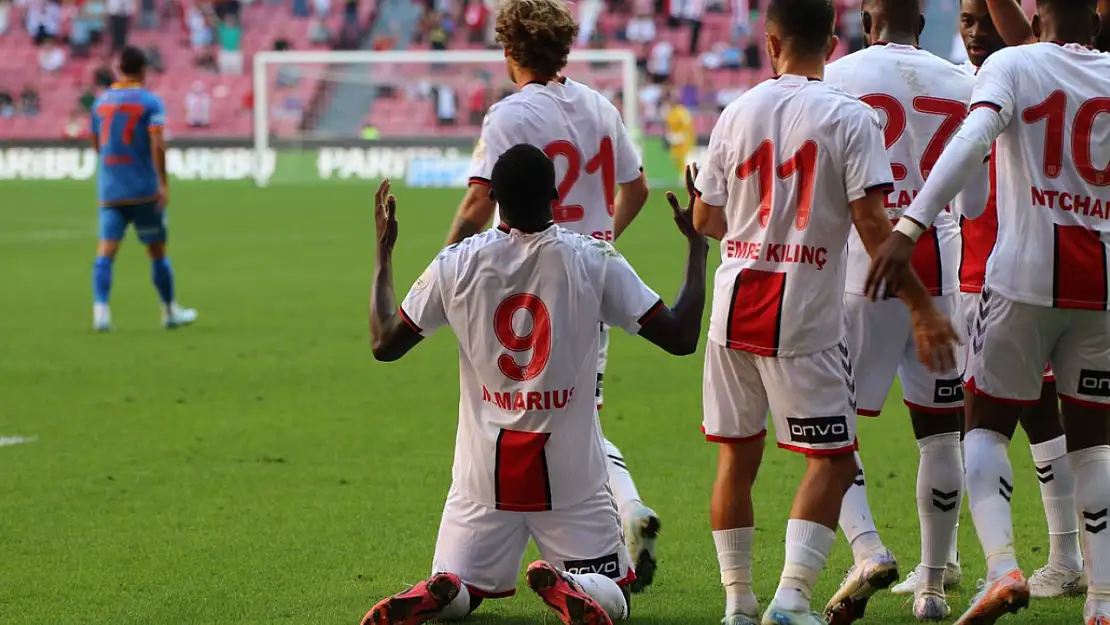 Samsunspor'dan muhteşem geri dönüş! Geriden gelerek kazandı