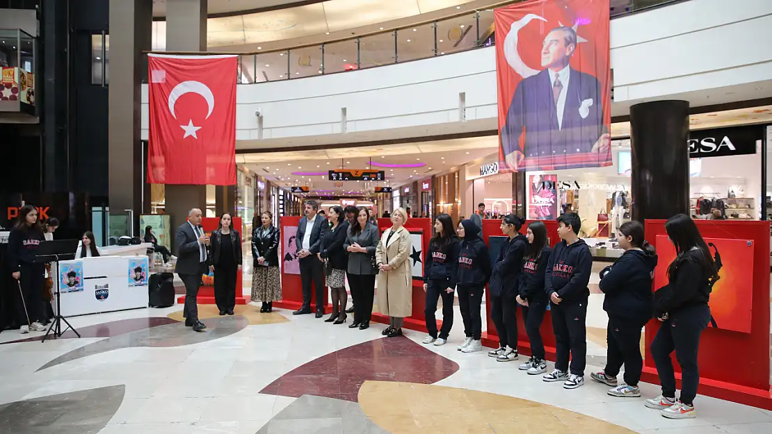 SANKO okulları öğrencileri Atatürk'ün Işığında temalı resim sergisi açtı