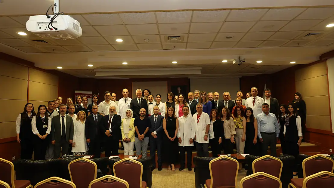 SANKO üniversitesi Hastanesi'nde 'onkolojide güncel bakış' konulu toplantı düzenlendi