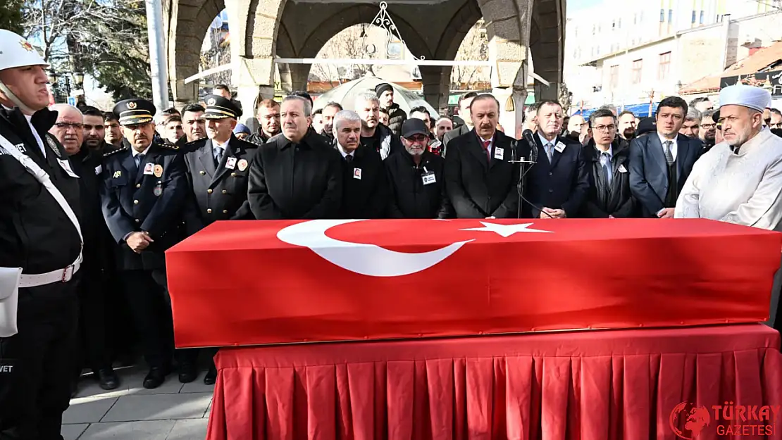 Şehit Polis memuru Onur Şirin dualarla son yolculuğuna uğurlandı