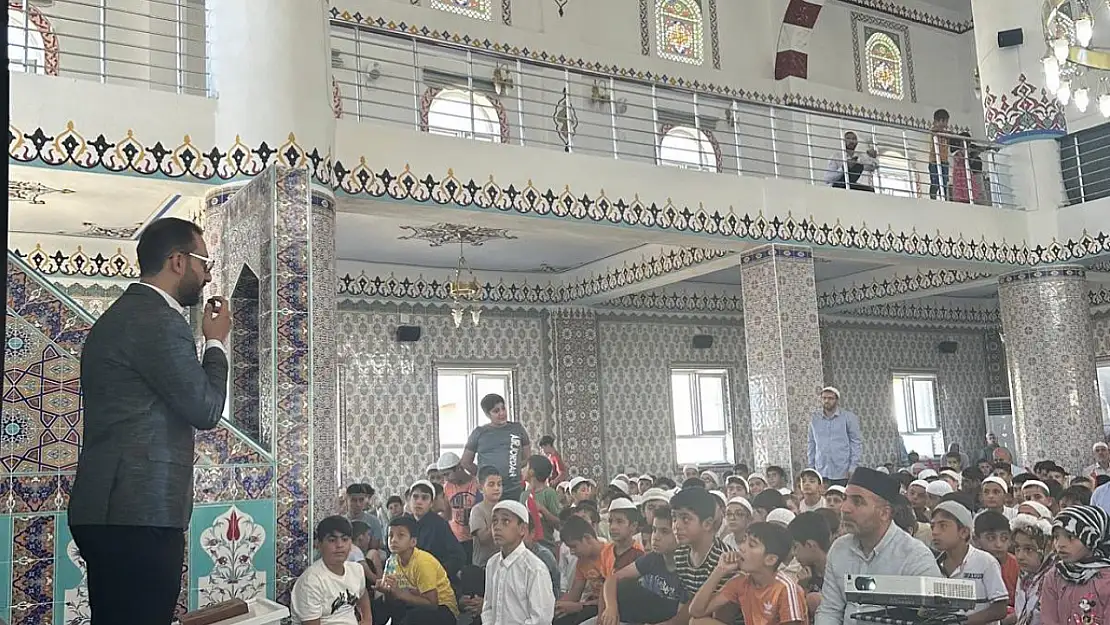Sincik'te Yaz Kur'an kursu Amin Alayı ile sona erdi