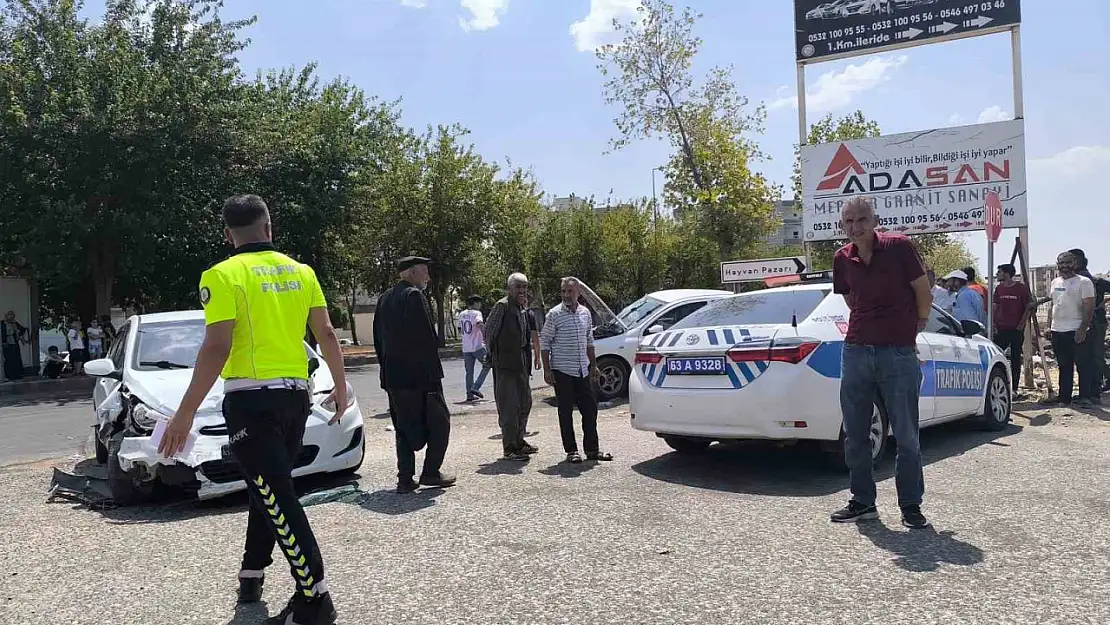 Siverek'te iki ayrı trafik kazası: 4 kişi yaralandı