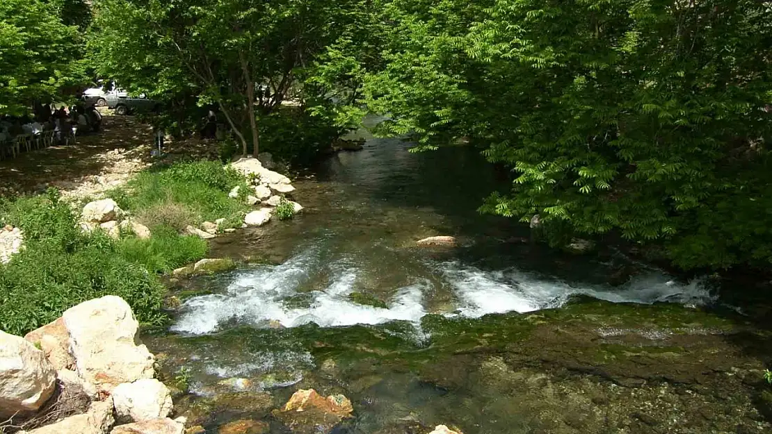 Adıyaman Besni'de Sugözü doğa ve turizm merkezi oluyor