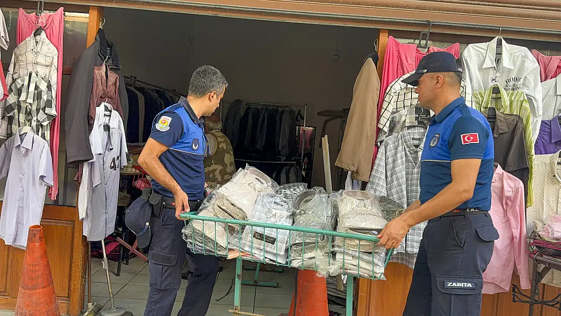Tarsus Belediyesi'nden kaldırım işgallerine sıkı denetim