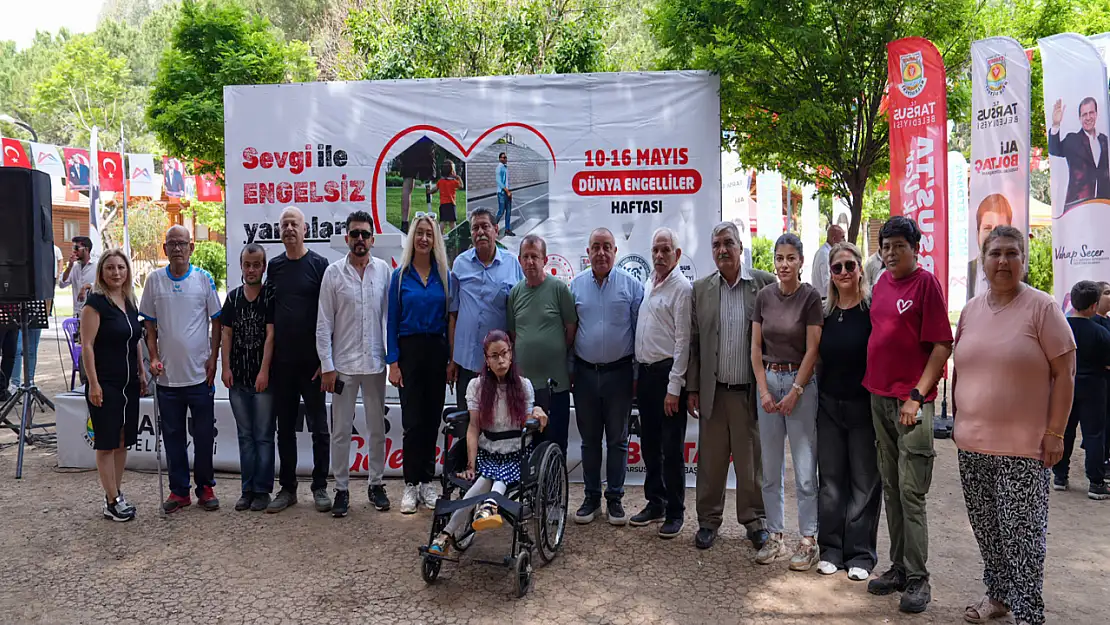 Tarsus'ta engelliler haftası ve anneler günü birlikte kutlandı