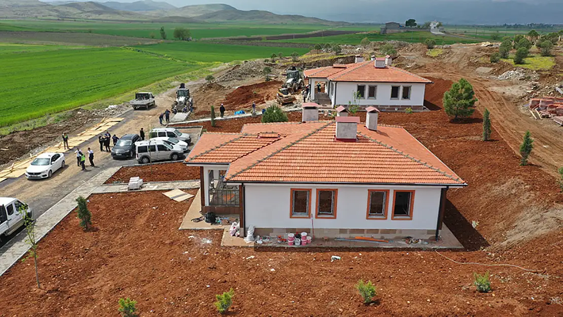 TOKİ müjdeledi! Kahramanmaraş'ta 110 köy konut inşaatı tamamlandı