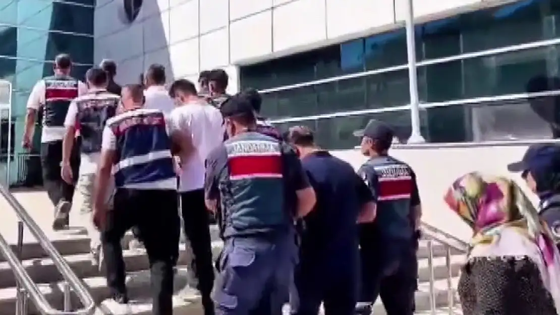 Adıyaman'da jandarmadan zehir tacirlerine darbe: 43 gözaltı ve 8 tutuklama