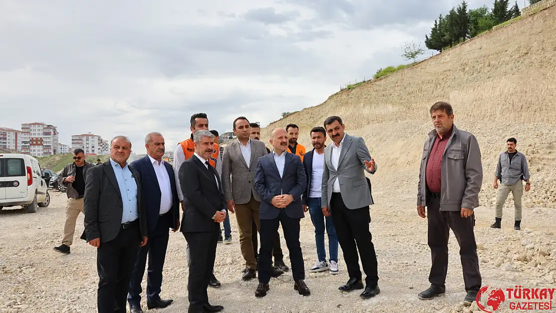 Vali Varol Besni'de çevre yolunda incelemelerde bulundu