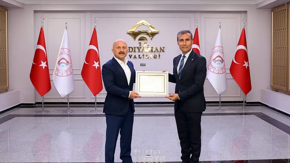 Vali Varol'dan Keleş'e teşekkür belgesi