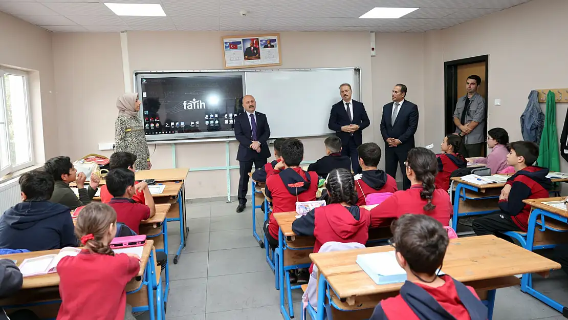 Vali Varol'dan TOBB Yavuz Selim Ortaokuluna ziyaret