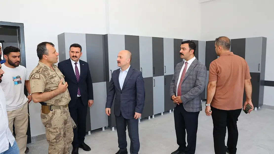 Vali Varol Kahta Mesut Ekni Anadolu Lisesinde incelemede bulundu