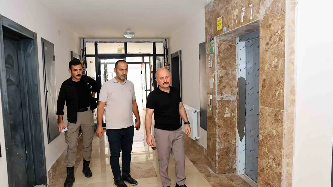 Vali Varol, Örenli Kalıcı Deprem Konutları'nı denetledi