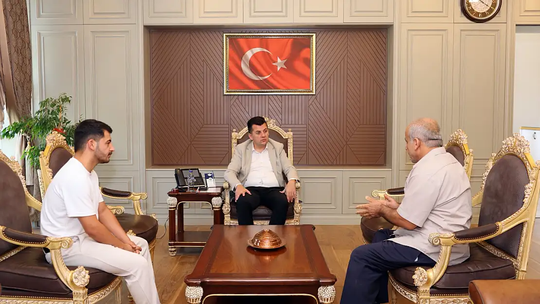 Vali Vekili Kapar Vatandaşlarla bir araya geldi